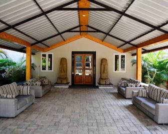 Majestic Beach Comforts - Varca - Lounge