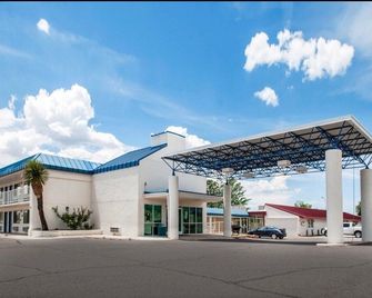 Lulu Silver City - Silver City - Building