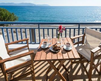 Anesis Hotel - Kythira - Balkong