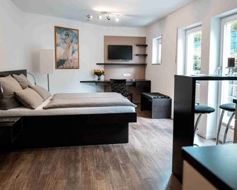 Hotel Restaurant Zur Post - בון - חדר שינה