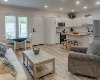 Wfh-Friendly Condo Rental in Nashville, Georgia! - Nashville - Living room