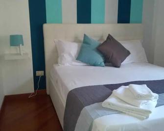 Giupy Home - Catania - Bedroom