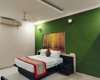Tiger King Resort - Khadsangi - Bedroom