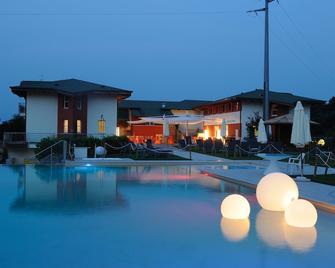 La Foresteria Canavese Golf & Country Club - Torre Canavese - Piscina