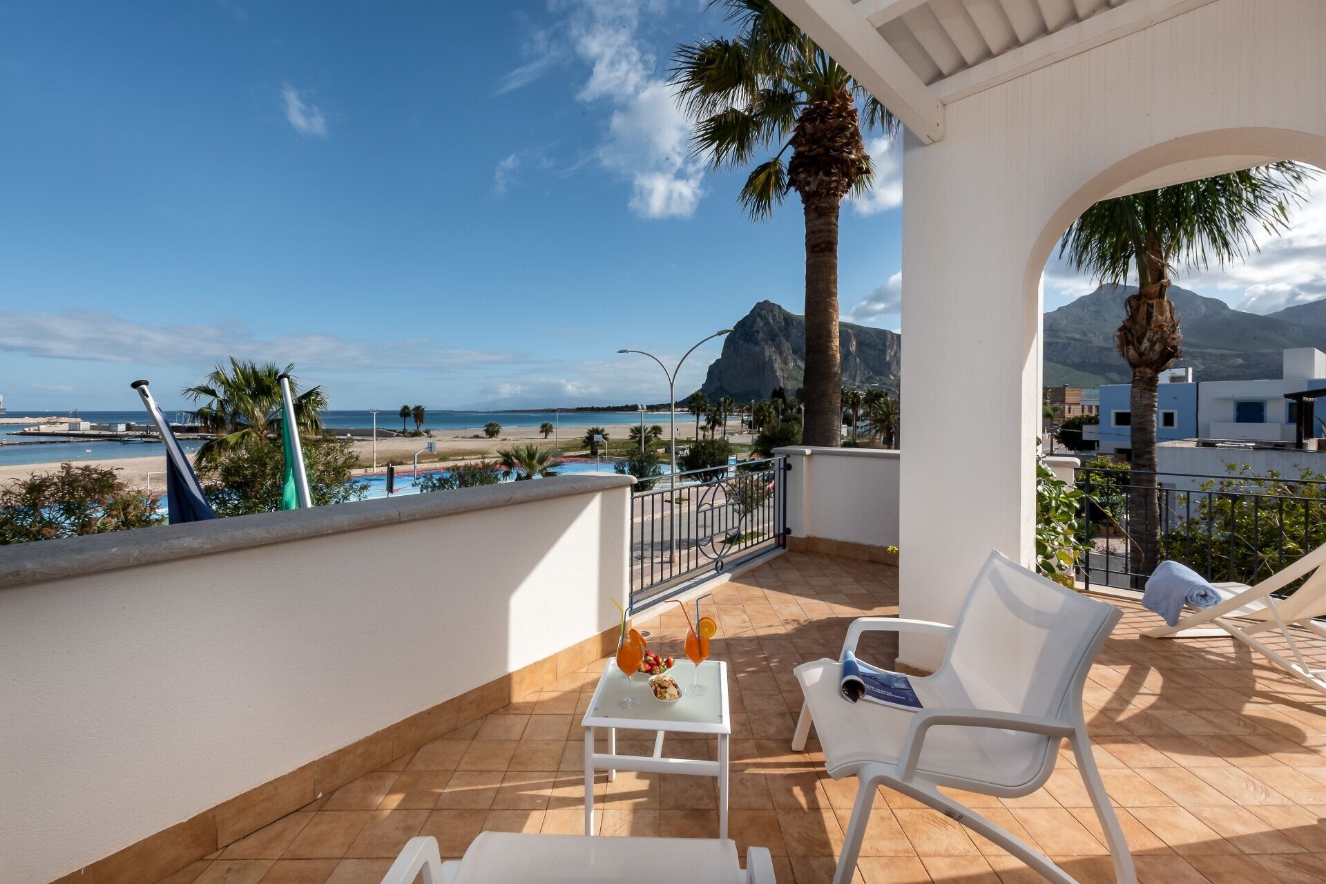 Hotel Ristorante Mediterraneo Faro - סן ויטו לו קאפו - מרפסת