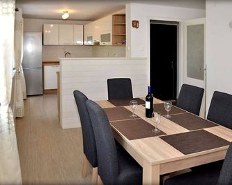 House 'Korkyra Sunrise' - Žrnovo - Dining room