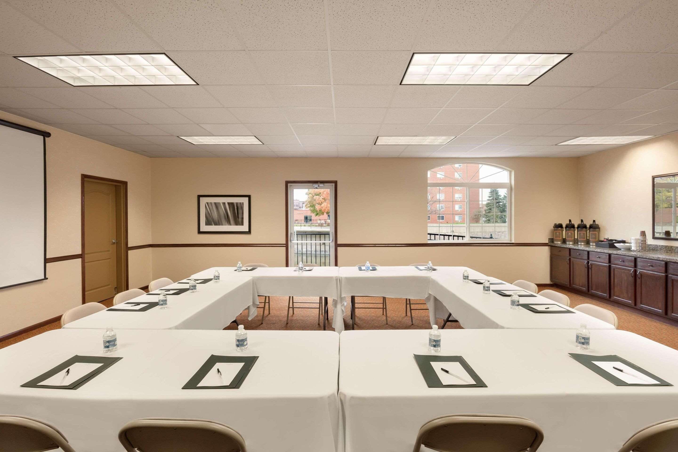 Country Inn & Suites by Radisson, Sioux Falls, SD - Sioux Falls - Salle de réunion