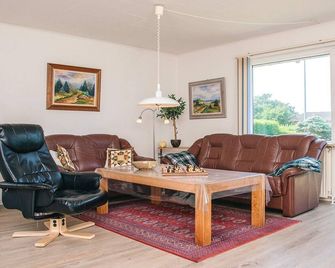 5 person holiday home in Skjern-By Traum - Skjern - Sala de estar