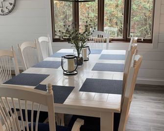 Charming cottage on Lake Winnebago - Neenah - Їдальня