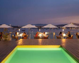 Ocean Drive Talamanca - Ibiza - Piscina