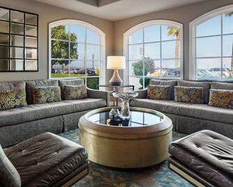 The Milo - Santa Barbara - Lounge