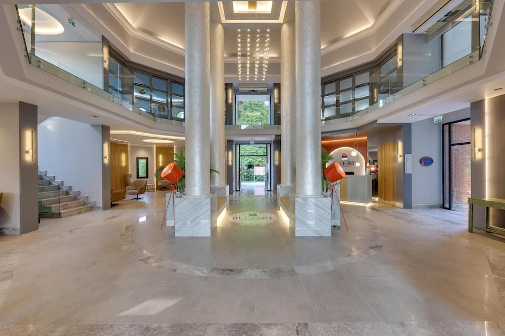 ذا جراند بلو سكاي إنترناشونال