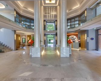 The Grand Blue Sky International - Kusadasi - Lobby