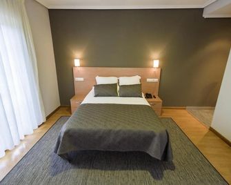 Hotel Porto do Barqueiro - Porto do Barqueiro - Bedroom