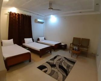 Victoria Guest House - Bahāwalpur