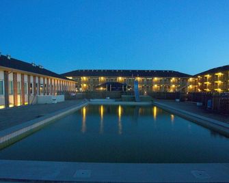 4 Person Holiday Home on a Holiday Park in Fano - Fanø - Pool