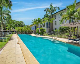 Your place. Enjoy the beach retreat - Rainbow Beach - Pool