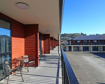 Heritage Court Lodge Oamaru - Oamaru - Balcony