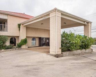 Motel 6 San Antonio - Fiesta - San Antonio - Edificio