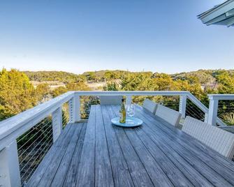 Stunning unique home with golf course and ocean views! - Bald Head Island - Balcony