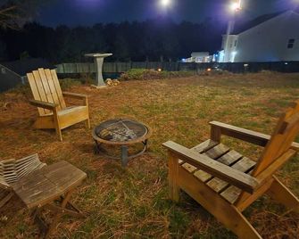 Dallas Stay With Bbq & Relaxing Backyard - Dallas