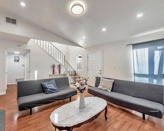 Nice House 4 bedrooms 2 baths, free Wi-Fi, Parking, Washer - San Jose