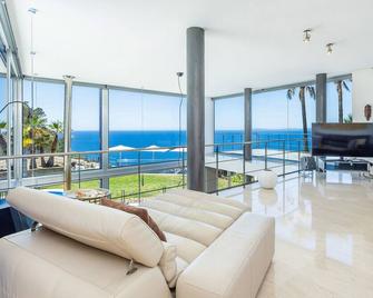 Villa Bay Blue - S'Arenal - Living room