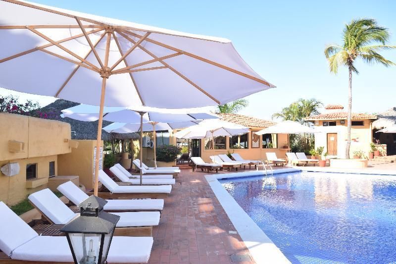 Hotel Plaza Tucan - מנזניו - בריכה