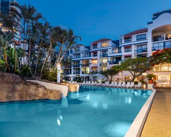 Oaks Gold Coast Calypso Plaza Suites - Coolangatta - Pool