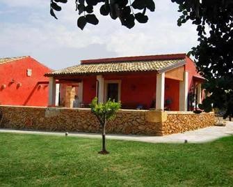 Agriturismo Masseria Sant' Elia - Arenella - Edificio