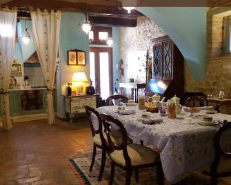 Quaint b&b in the medieval heart of Gubbio - Gubbio - Sala pranzo