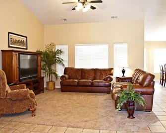 Exceptional 4 Bedroom Vacation Home near Palmer Golf Course - Mesquite - Pokój dzienny