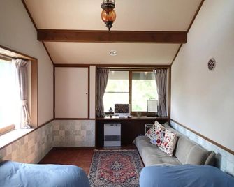 Guest House Funky Monkey Lodge Myoko - מיוקו - סלון