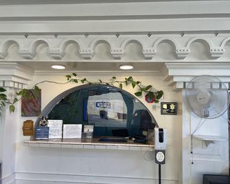 Windsor Inn Lake Havasu City - Lake Havasu City - Recepción