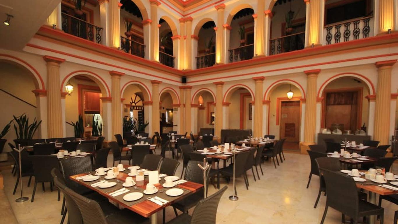 Hotel Ciudad Real Centro Historico