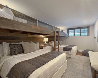 Ski In/Ski Out Hot Tub & Mountain View Tremblant - Saint-Faustin-Lac-Carré - Slaapkamer