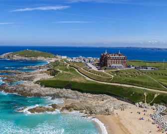 The Headland Hotel and Spa - ניוקי