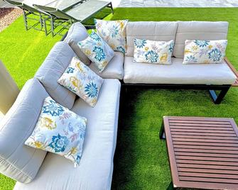 Golf villa pool relax tenerife south - San Miguel De Abona - Living room