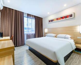 City Comfort Inn Guangzhou Pipa Convention Center Branch - Guangzhou - Bedroom