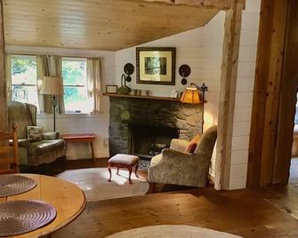Enchanted Cottage in the Redwoods - Mendocino - Soggiorno