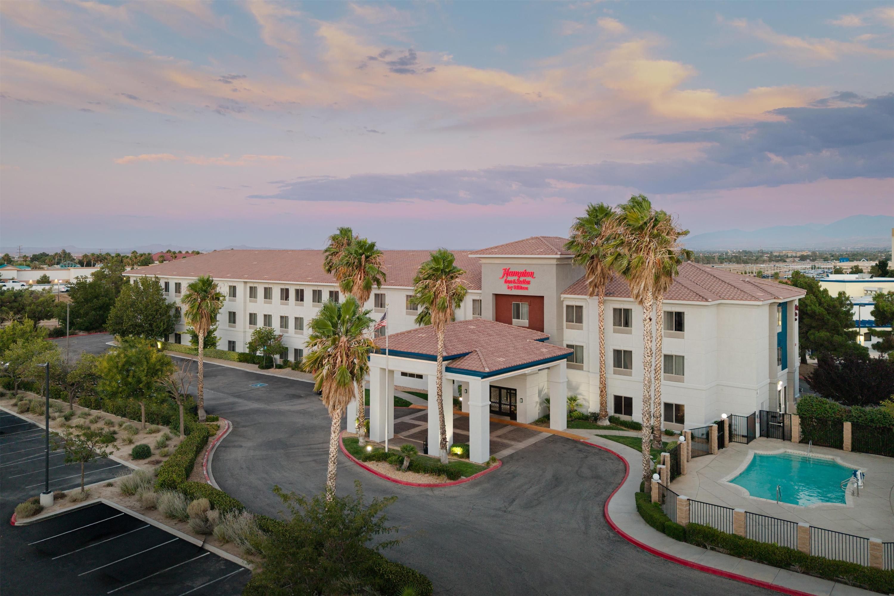 Hampton Inn & Suites Palmdale - Palmdale - Gebäude