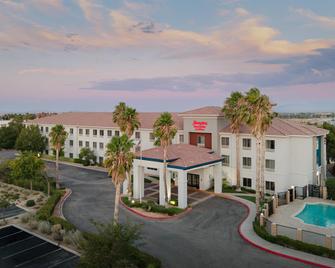 Hampton Inn & Suites Palmdale - Palmdale - Gebäude