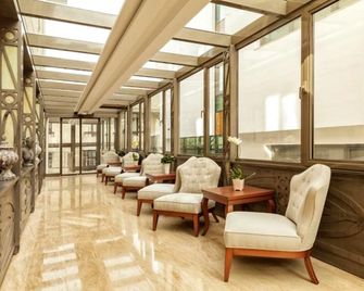 Cadence Design Hotel - Angora - Lobby