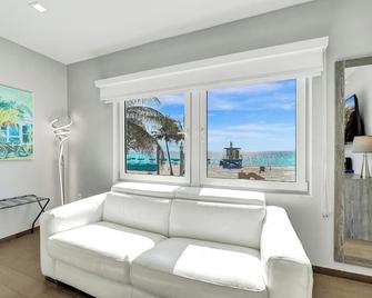 Hotel Sheldon - הוליווד - סלון