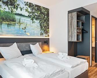 Hotel Amper - Germering - Bedroom