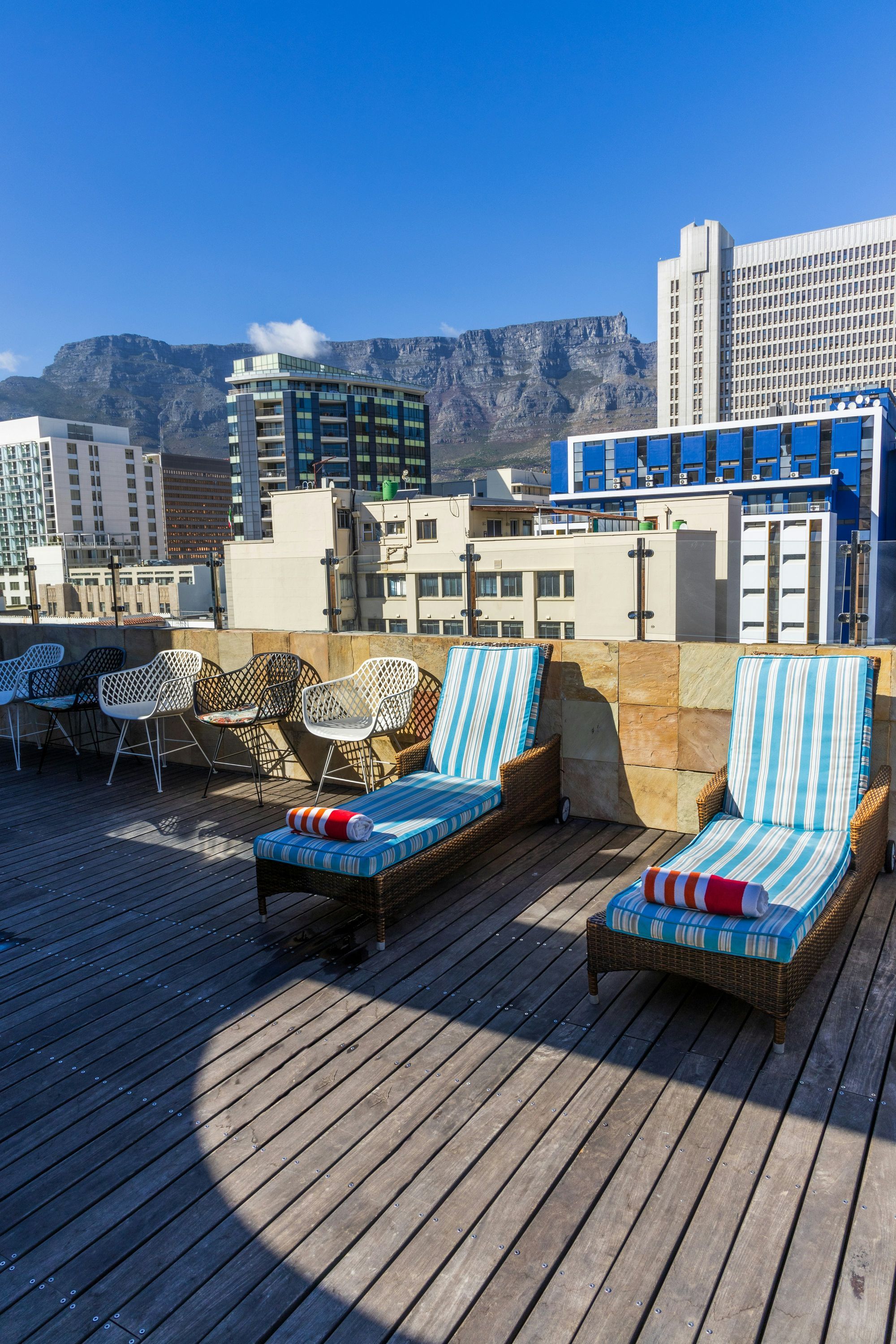 Onomo Hotel Cape Town - Inn On The Square - קייפ טאון - מרפסת