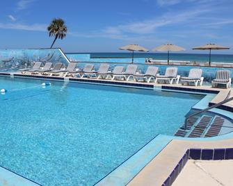 Shoreline Suites & Cabana Cottages - Daytona Beach - Pileta