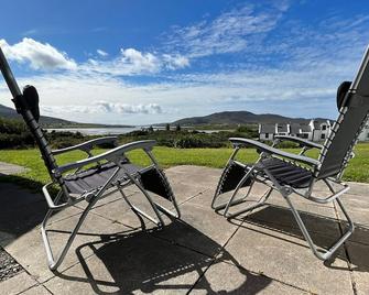 Achill Sound Holiday Village No 11 - Achill Sound - Patio