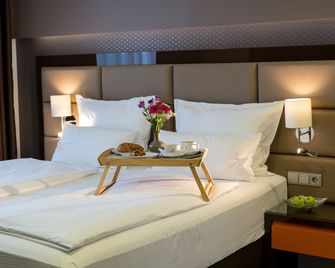 Hotel Kreis Residenz München - Munich - Bedroom