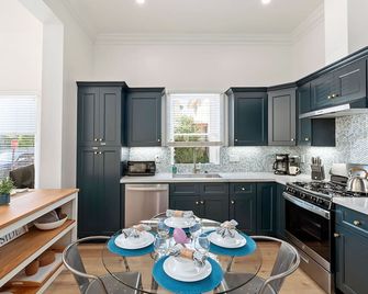 3814 Surf's Up! home - Pacific Grove - Kitchen